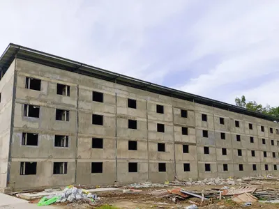 Four-storey concrete accommodation building nearing completion