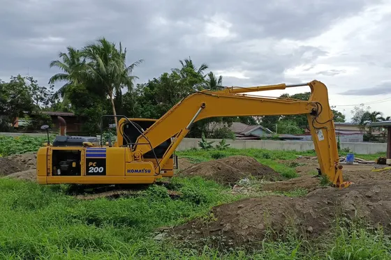Komatsu PC200 excavator on site